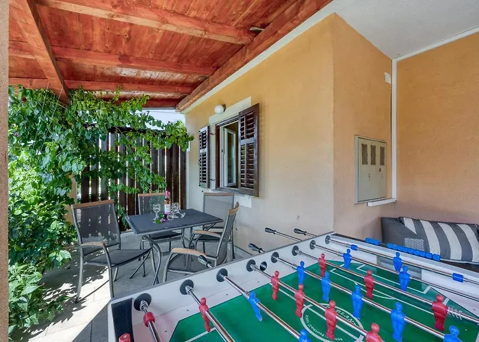 Coastal Paradise With Pool - Happy *