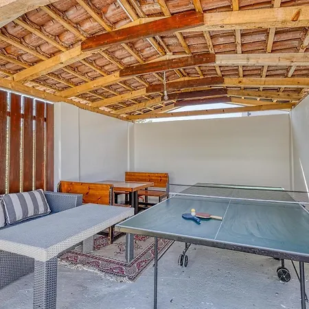 Coastal Paradise With Pool - Happy Vila Sveti Filip i Jakov